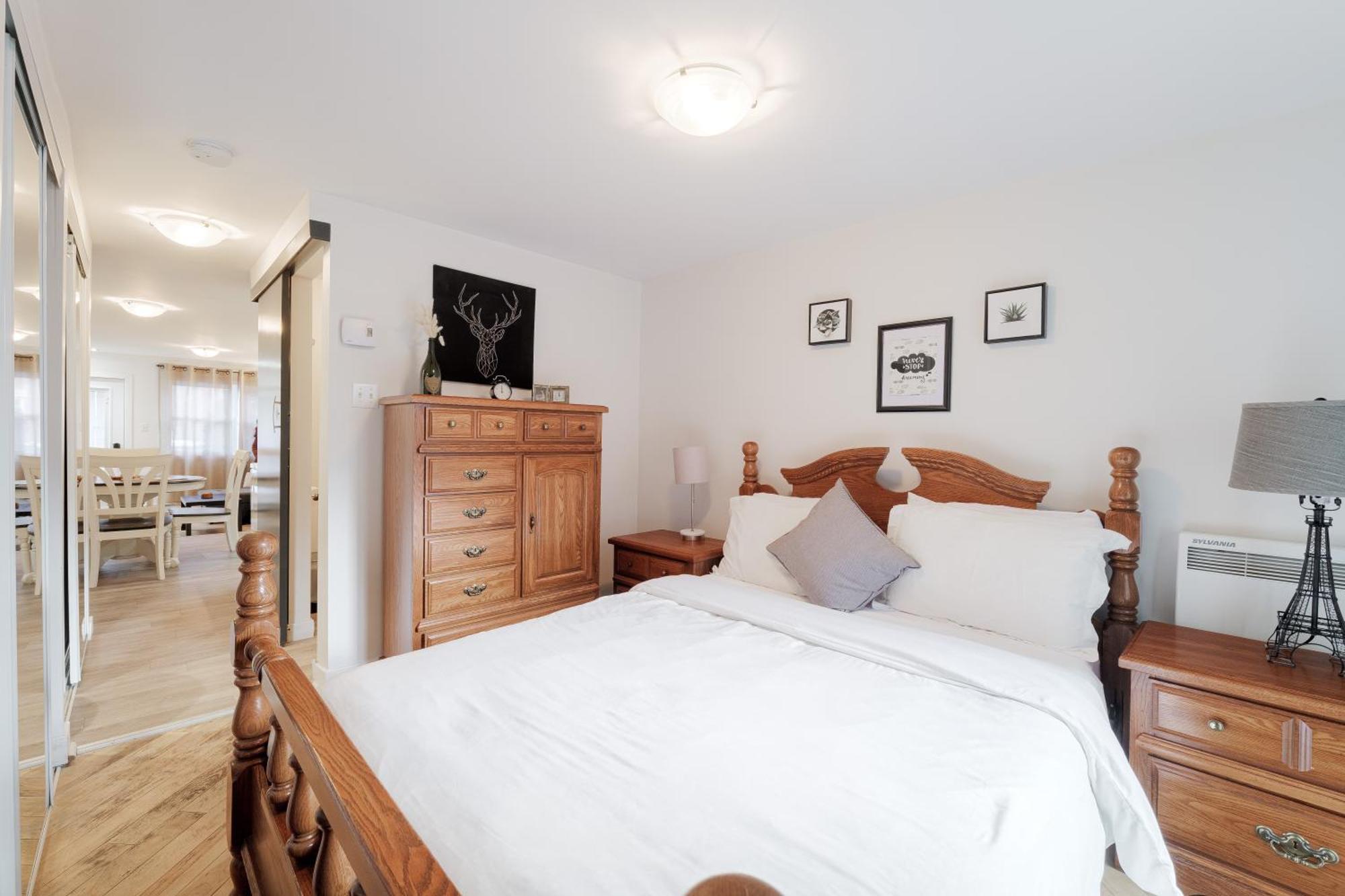 Апартаменты Chez Sarah: Montreal Themed Cozy Loft Экстерьер фото