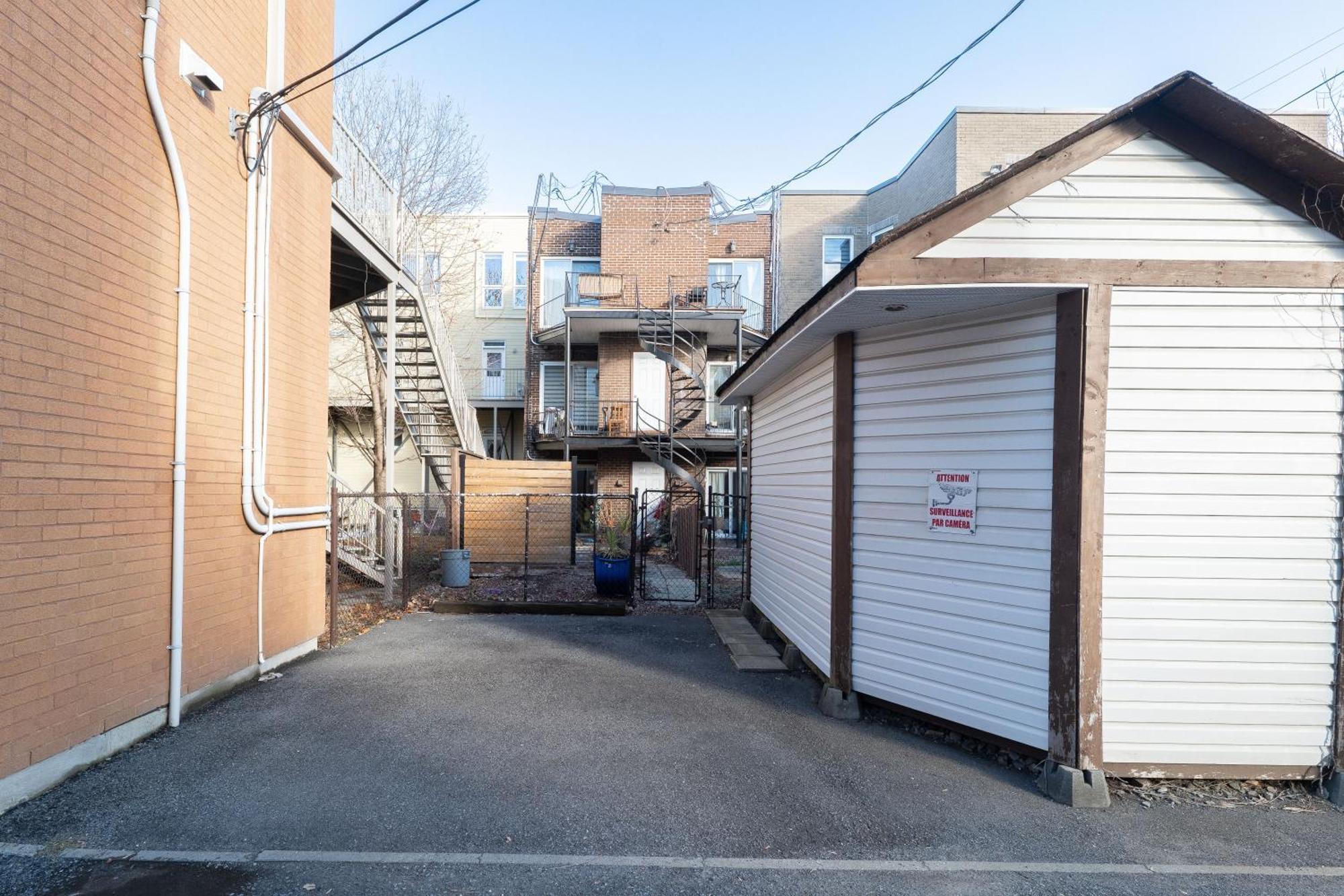 Апартаменты Chez Sarah: Montreal Themed Cozy Loft Экстерьер фото